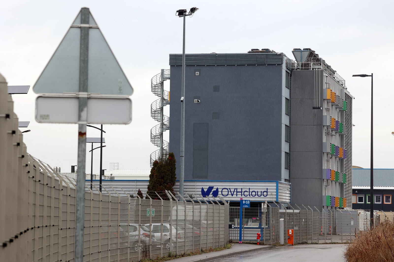 Создание новых центров обработки данных: на саммите Choose France OVHcloud объявляет об инвестициях в размере 160 миллионов евро